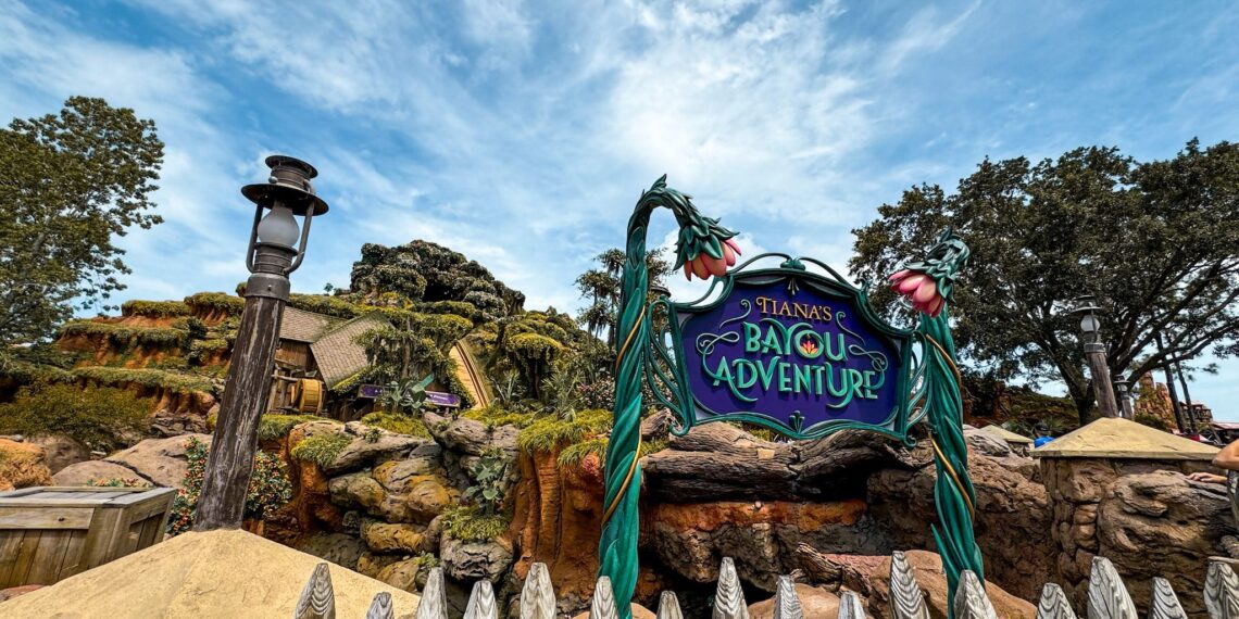 Cómo conseguir reservas para Tiana’s Bayou Adventure en Magic Kingdom (2024)